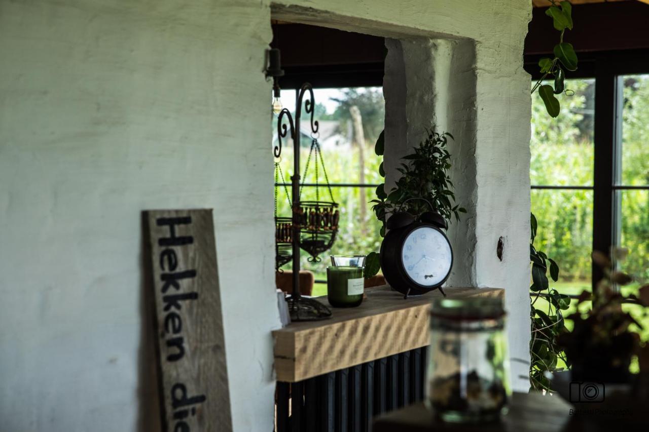 Bed and Breakfast De Wabisabiboerderij Oedelem Esterno foto